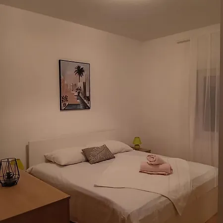 公寓 Marinko 扎达尔